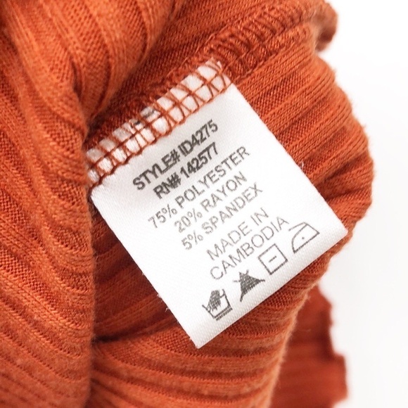 Iris burnt orange ribbed off the shoulder button front dress - Picture 4 of 5